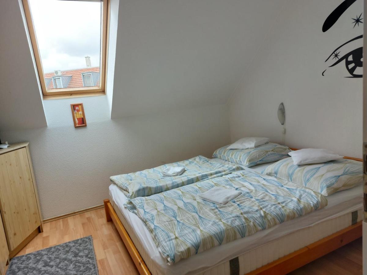 Apartmancentrum Gyula Luaran gambar