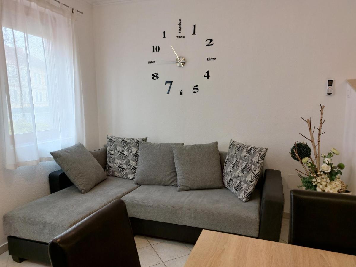 Apartmancentrum Gyula Luaran gambar
